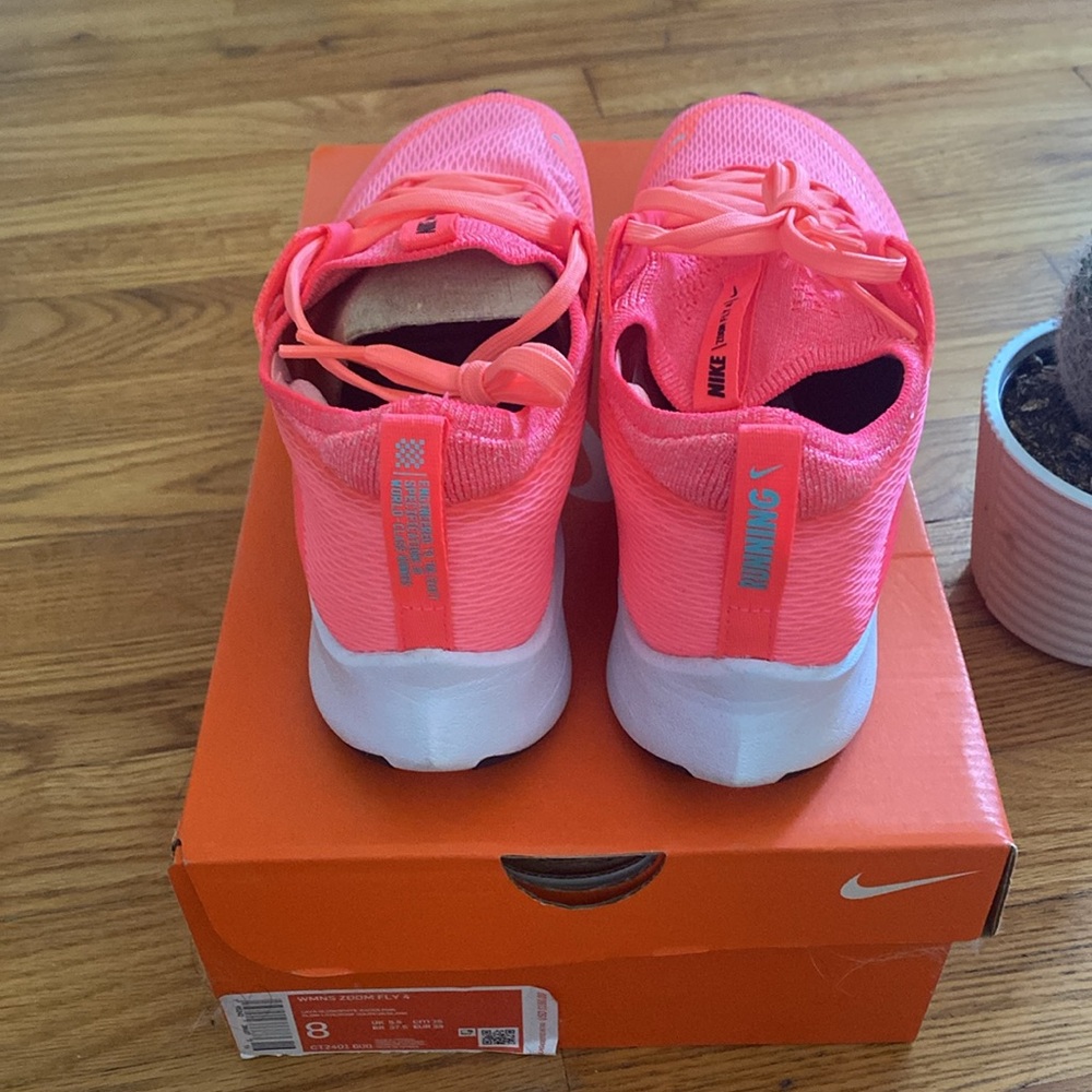 Sale !  Nike Womens Air Zoom Fly 4,  size 8 New in box ⭐️ - Picture 3 of 5
